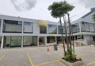Kios Disewakan di Kemang