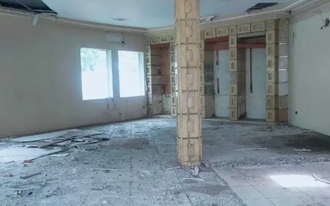 Rumah Hoek Lokasi Strategis di Jl. Wijaya, Kebayoran Baru