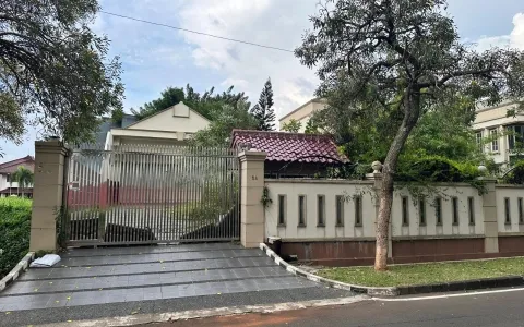 Jual Rumah Mewah di Lippo Karawaci, Tangerang