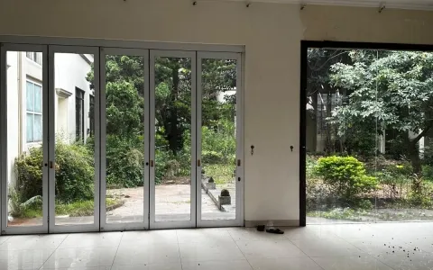 Jual Rumah Mewah di Lippo Karawaci, Tangerang
