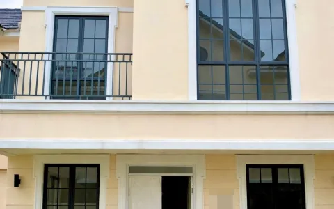 Rumah Dijual di Lavon 2, Gading Serpong