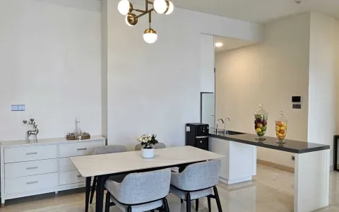 Exclusive Lease at Stature Residence