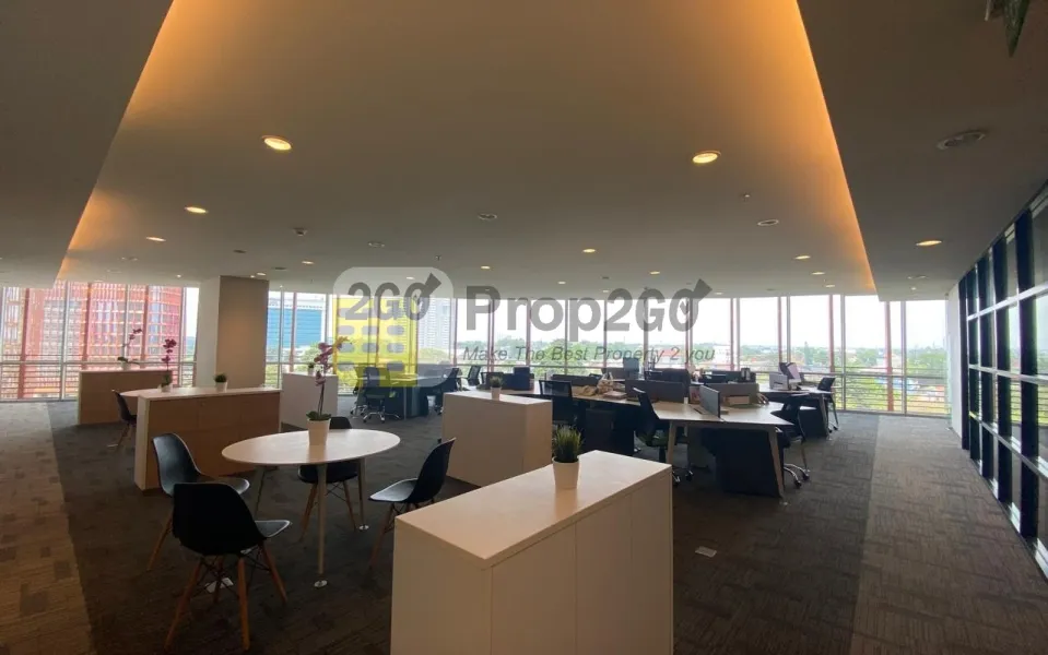 Office Space Premium at South Quarter