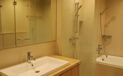 Apartemen Pakubuwon Residence Tower Ironwood