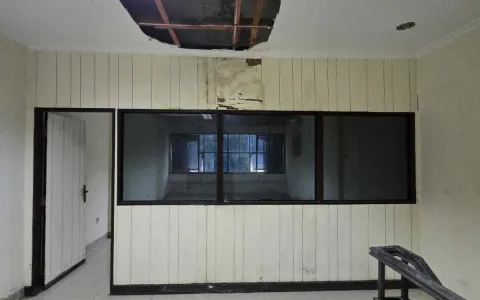 Ruko Akses Cepat di Pinggir Jalan