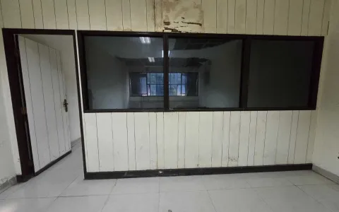 Ruko Akses Cepat di Pinggir Jalan