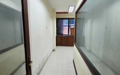 Ruko Akses Cepat di Pinggir Jalan