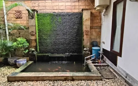 Rumah Hoek, Bagus dan Terawat di Bintaro