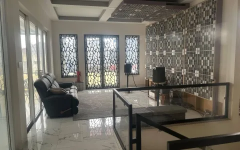 Rumah di Perumahan Taman Ratu, Jakarta Barat