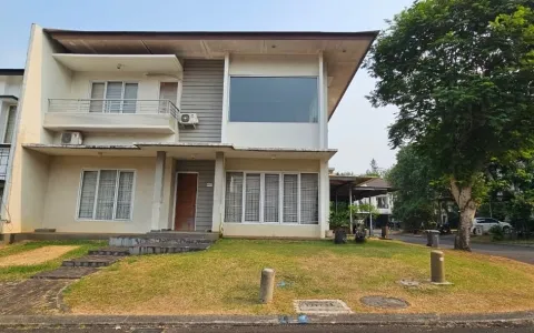 Rumah Hoek di The Green, BSD