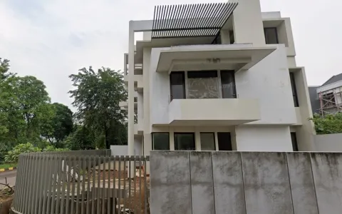 Jual Rumah Hoek di Intercon, Kebon Jeruk