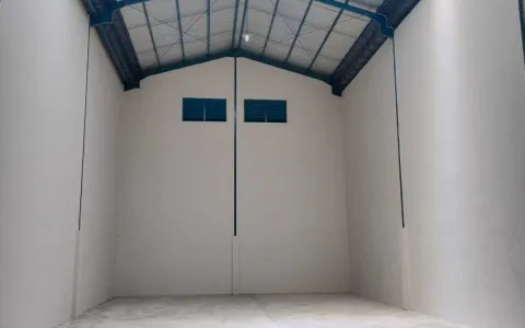Sewa Gudang Baru!! Siap Pakai Akses Kontainer 40 Feet di Tangerang, Banten