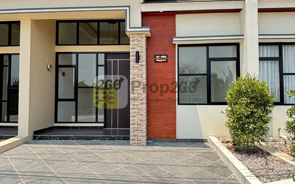 Jual Rumah di Kawasan Megaland, Karawang