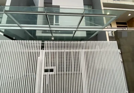 Jual Rumah di Manyar Permai, PIK, Jakarta Utara