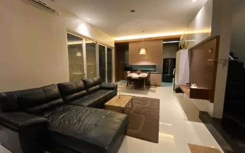 Jual Rumah di Manyar Permai, PIK, Jakarta Utara