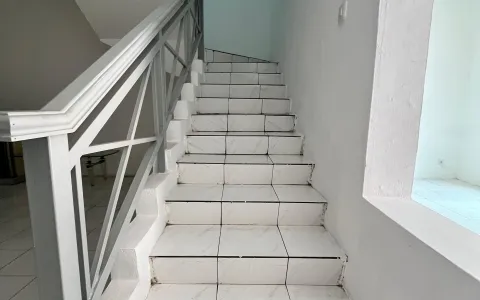 Jual Rumah Rapih Siap Huni di Daan Mogot, Jakarta Barat