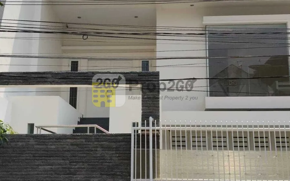 Jual Rumah 3 Lantai di Pluit, Jakarta Utara