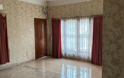 Rumah Asri di Perumahan Nirwana Residence, Bogor