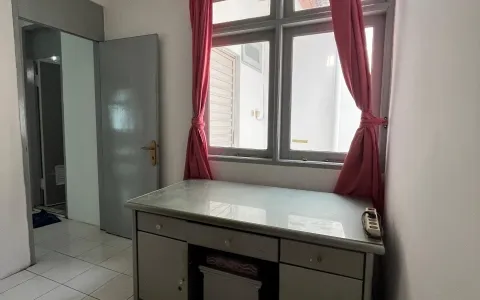 Jual Rumah Rapih Siap Huni di Daan Mogot, Jakarta Barat