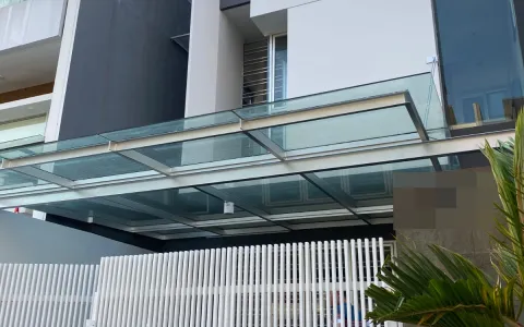Jual Rumah di Manyar Permai, PIK, Jakarta Utara