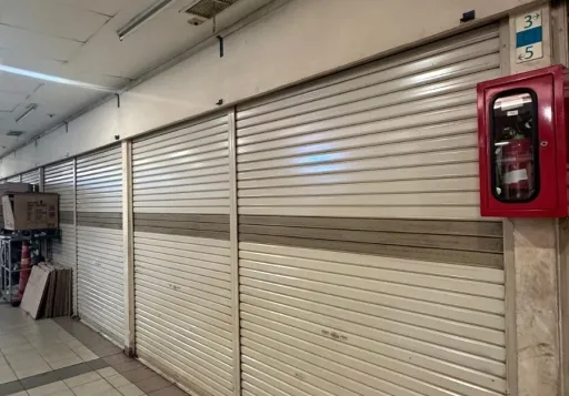 Kios Gandeng di LTC Glodok, Tamansari, Jakarta Barat