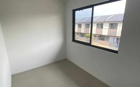 Rumah Bagus Siap Huni di Park Serpong- Legok