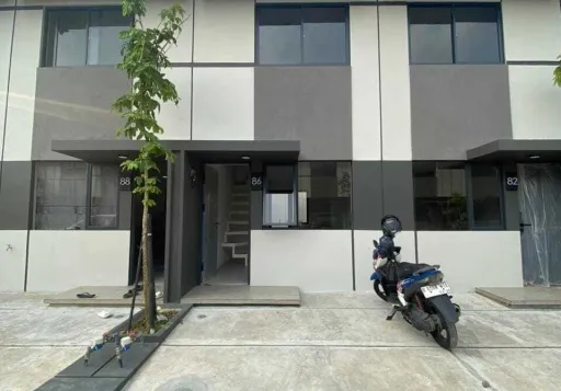 Rumah Bagus Siap Huni di Park Serpong- Legok