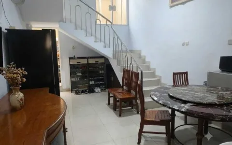 Jual Rumah 3 Lantai di Tamansari, Jakarta Barat